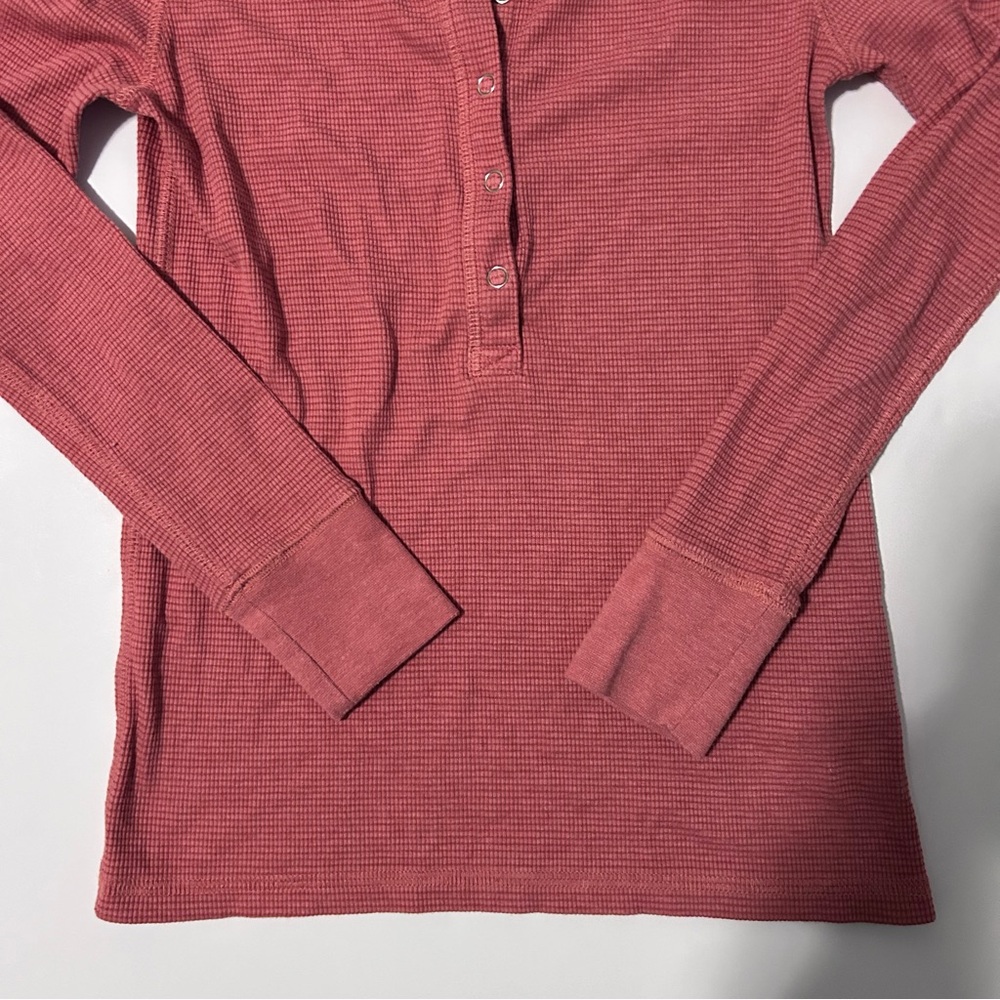 J. Crew Women’s Lightweight Waffle Henley Top Button Up Base Layer Coral Pink XS - Picture 3 of 16